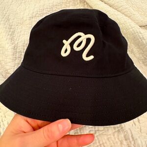 MALBON WIND AND SEA BUCKET HAT